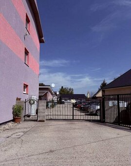 ALL INCLUSIVE | NA PREDAJ INVESTIČNÝ 3 IZBOVÝ BYT, LEHNICE - 10