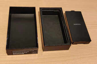 Samsung Galaxy S22 128GB 5G Black - 10