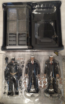 Dark Knight/Batman set Hot toys Armory+Bat signal - 10