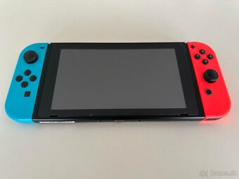 PREDÁM Nintendo Switch OLED - komplet príslušenstvo TOP STAV - 10