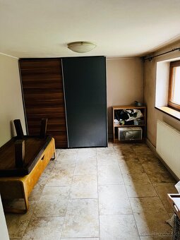 VÝNIMOČNÝ dvojgeneračný rodinný dom, 903m2, PO - 10