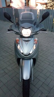 HONDA SH 300 - 10