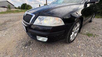Škoda Octavia Combi 2.0 TDI Elegance DSG - 10