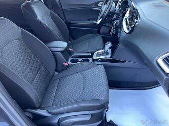 Kia Ceed SW 1.6 CRDi 136k Gold A/T - 10