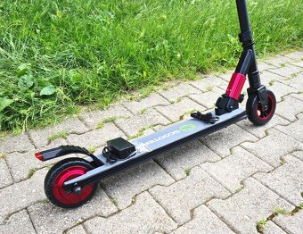 Predám skladaciu kolobežku elektrickú , - 10