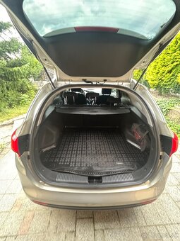 KIA Seed 1.6 benzín - 10