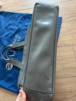 Armani Jeans lakovaná kabelka - 10