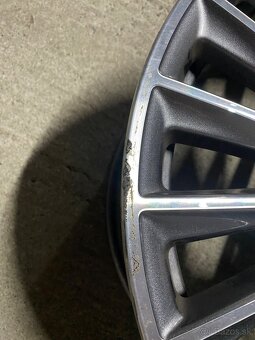 Predám disk Mercedes C AMG 19" - 10