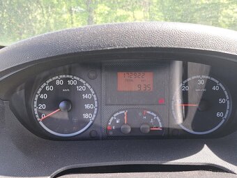 Predám Peugeot Boxer r.v.2011 2.2 tdi 88kw - 10