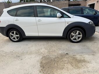 SEAT ALTEA 2.0 TDI FREETRACK 4X4 - 10