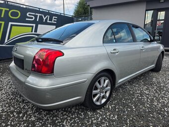 Toyota Avensis 2.0 D-4D - 10