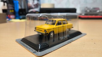 Kultovní auta ČSSR + Legendární automobily minulé éry. 1:43 - 10