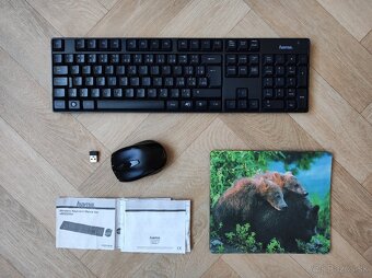 Router, HDMI kábel, HP nabíjačka, USB nabíjačka, Slúchadla S - 10