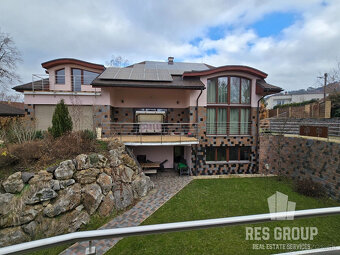 Na predaj, dom so 6 izbami a vonkajším bazénom Žilina - Turi - 10