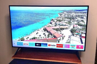49" Samsung 4K UHD Smart TV +HDR - 10