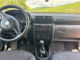Seat leon 1,6 16V - 10