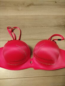 Victoria secret 34C - 10