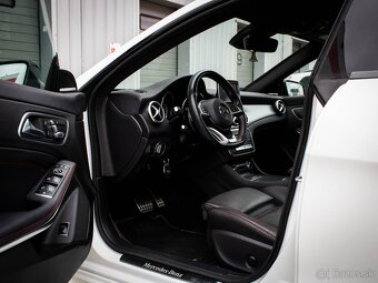 Mercedes-Benz CLA Kupé 250 AMG Line A/T - 10