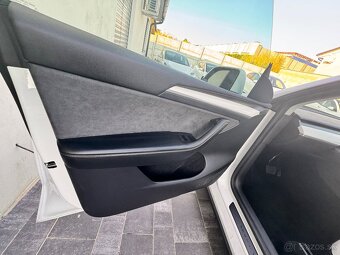 Tesla Model Y Long Range - 10