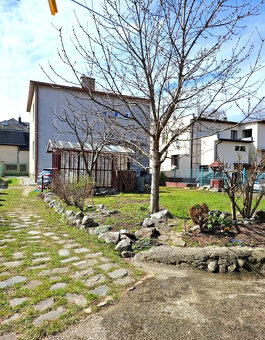 VIACGENERAČNÝ RODINNÝ DOM S MOŽNOSŤOU PODNIKANIA - KEŽMAROK - 10
