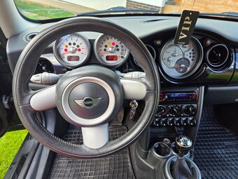 MINI Cooper One Seven - 10