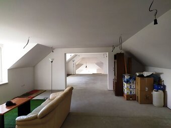 Výrobno-skladový objekt s administratívou na predaj - 10