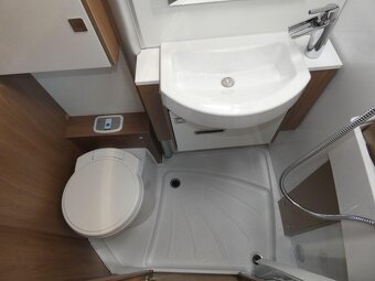 Obytný vúz Burstner Lyseo 690  r.v.2021 plná výbava - 10