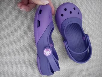Crocs sandale/ šlapky - 10