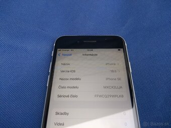 Apple iPhone SE (2020) - 10