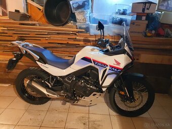 Predam Honda transalp xl 750 - 10