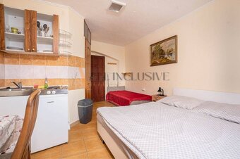 ALL INCLUSIVE | NA PREDAJ ZABEHNUTÝ PENZIÓN VO VEĽKOM MEDERI - 10