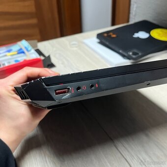 Herný notebook OMEN by HP 15-dc0021nc - 10