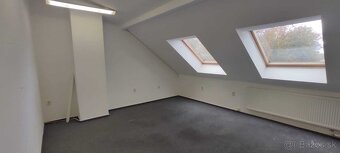 Prenajmem kancelárie v centre pešej zóny v Poprade - 10