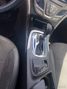 Opel Insignia Sport Tourer 2014 - 10