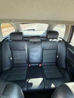 Škoda Octavia 2.0 TDI DSG combi - 10