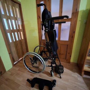 Elektrický invalidny vozík vzpriamovací - 10