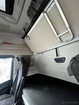 IVECO S-WAY 460 6x2 BDF - 10