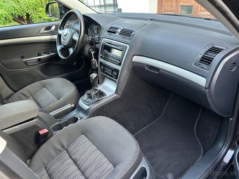 ŠKODA OCTAVIA COMBI 1,6 TDI,ALU,ŤAŽNÉ,TOP STAV - 10