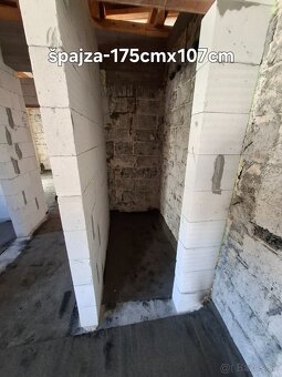 Rodinný dom v obci Mojtín - 10