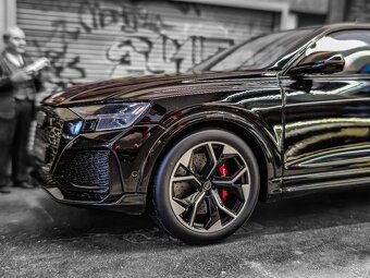 Audi Q8 1:18 GT Spirit - 10
