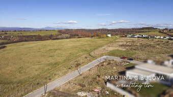 Slnečný stavebný pozemok nad Zvolenom 956 m² je na predaj - 10