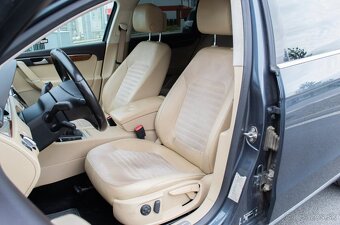 Volkswagen Passat Variant 2.0 TDI BMT Highline 4MOTION - 10