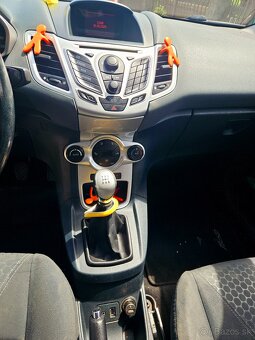 Ford Fiesta 1,2 benzín manuál r.v.2009 - 10