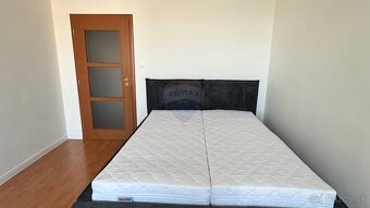 Na prenájom klimatizovaný 1 izbový byt s balkónom - 10