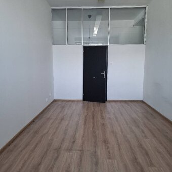 Na prenájom kancelárske priestory – Žilina, 20 m² a 38 m² - 10