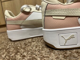 Kožené tenisky PUMA carina street - 10