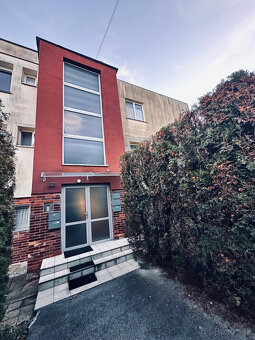 Veľký 3 izb byt KE - Sever, Mengusovská ul.., zariadený - 10