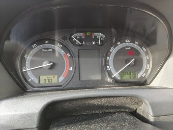 Fabia 2006 1.2 HTP 47 kw/ 55 koní 1000 € - 10