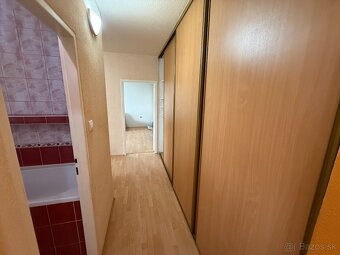 Exkluzívne APEX reality 2i. s balkónom na Závalí HC 50 m2 - 10