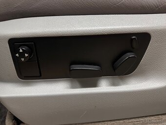 Volkswagen Touareg V6 - 10
